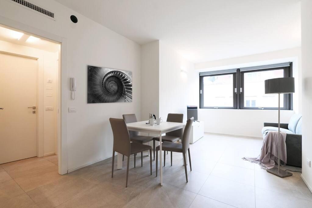 Apartamento Contempora - Rosellini 5a *