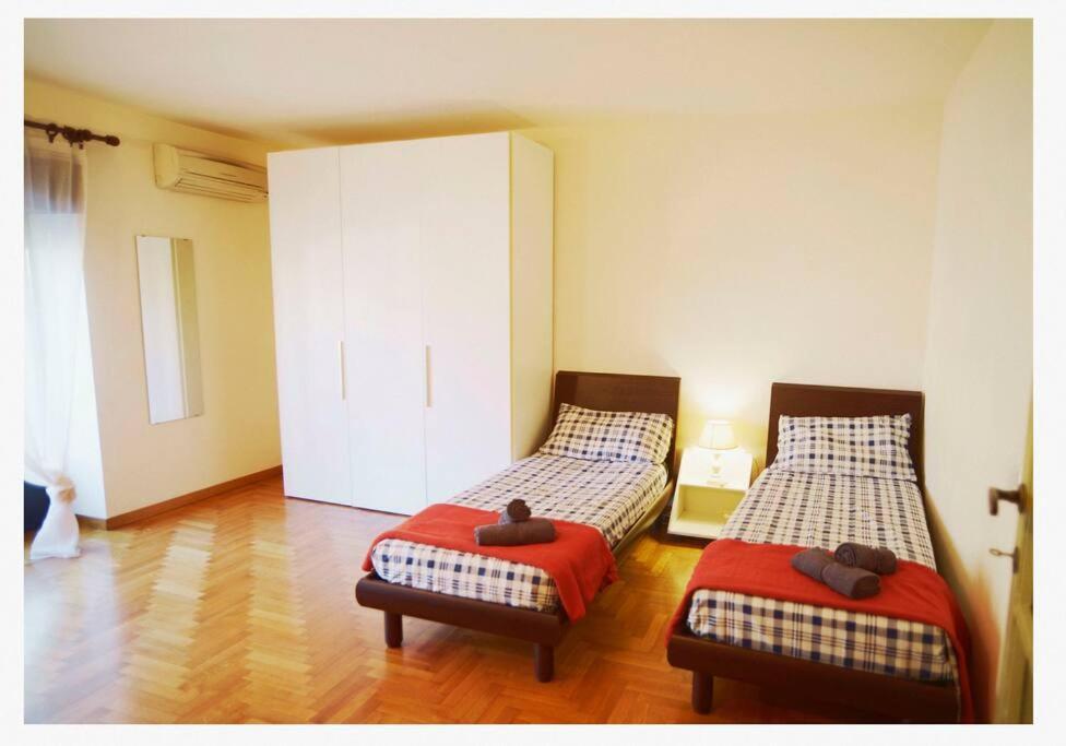 Urban House - Elegant Apartment Brera Milan Center