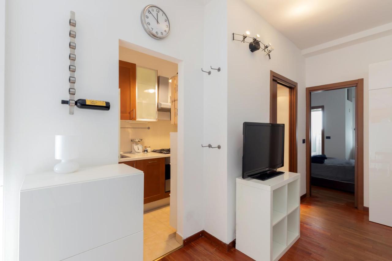 Terrace At 20 Minutes From Duomo - Homeunity Apartamento