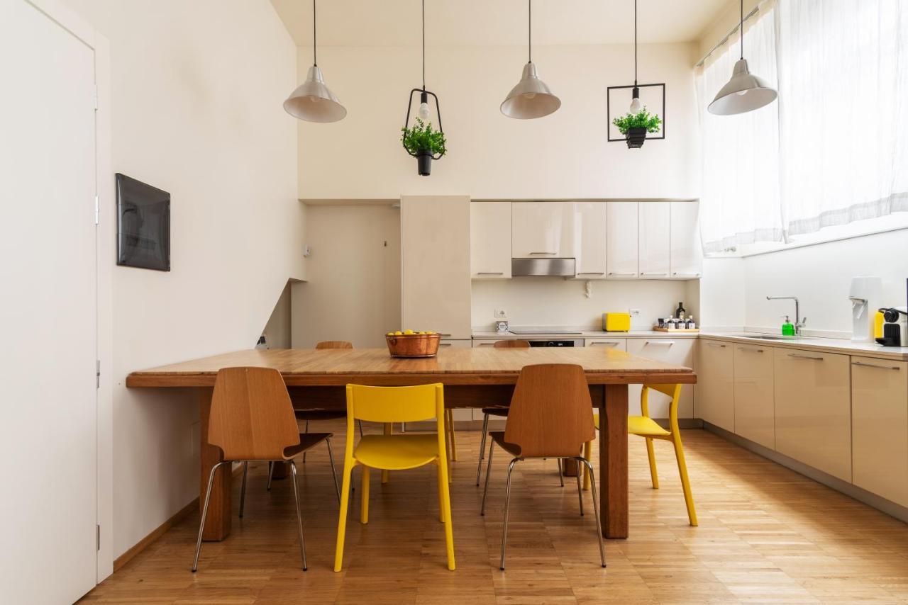 Apartment La Casa Colorata - Flats In - Bocconi Milan