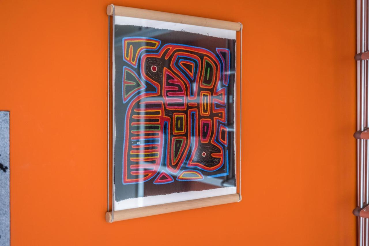 The Orange Attic - Navigli Area Apartment