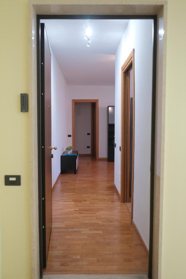 Bwr - Bilocale Con Terrazzo, Via Gonin Apartment
