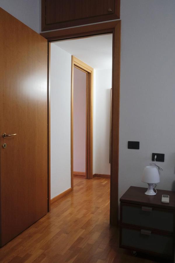 Bwr - Bilocale Con Terrazzo, Via Gonin