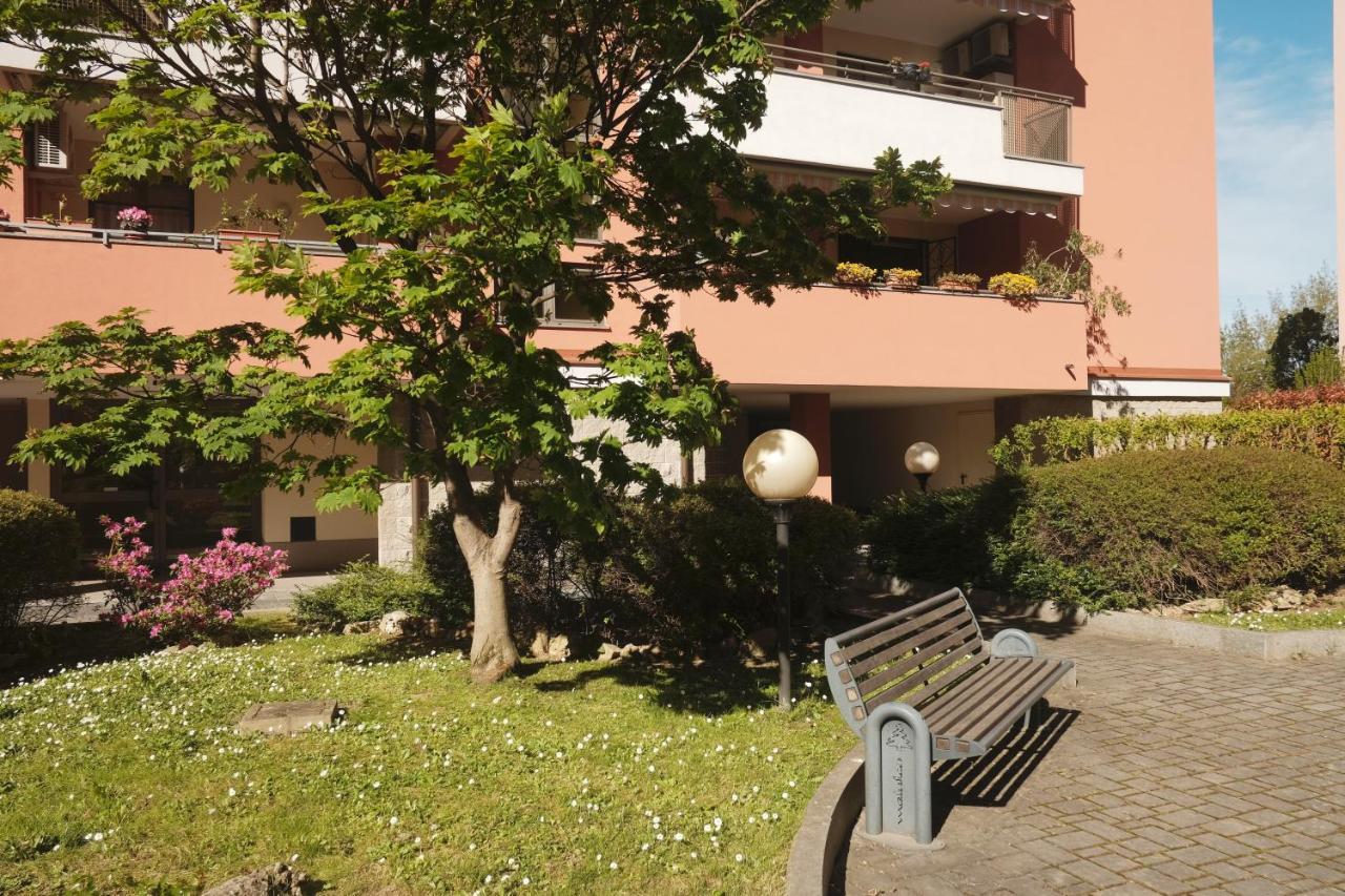 Bwr - Bilocale Con Terrazzo, Via Gonin * Milan
