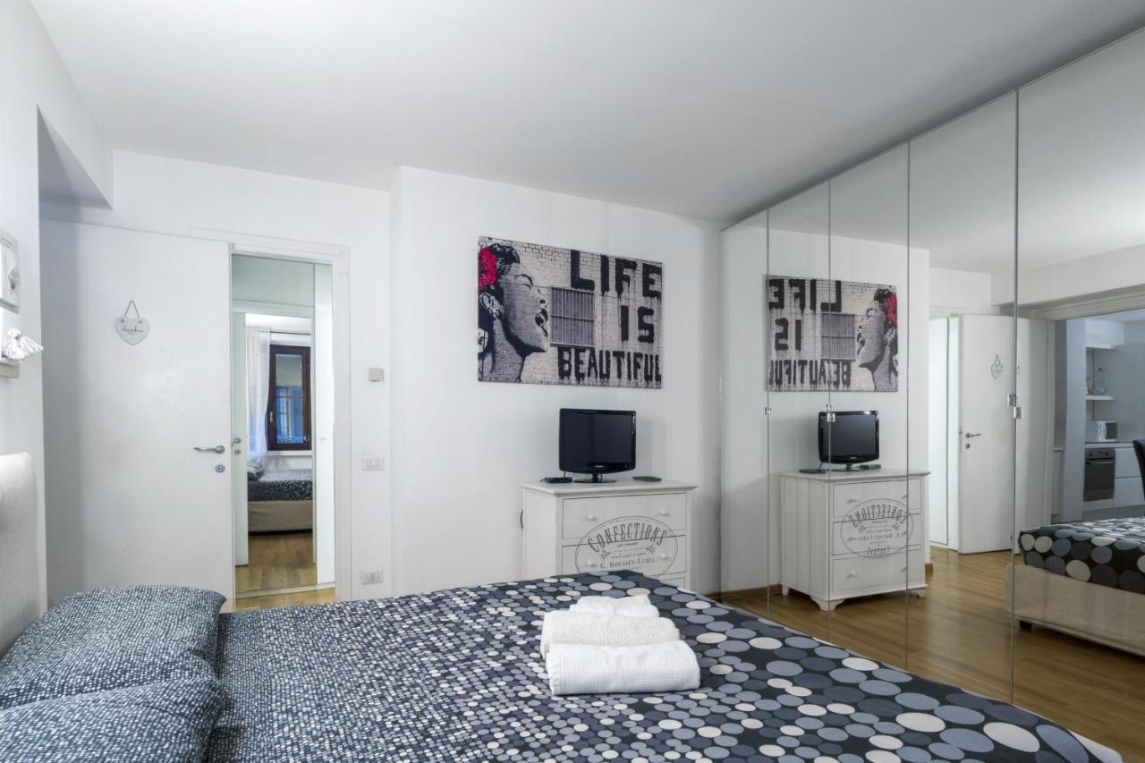 Cozy & Comfy In Navigli Area Milan