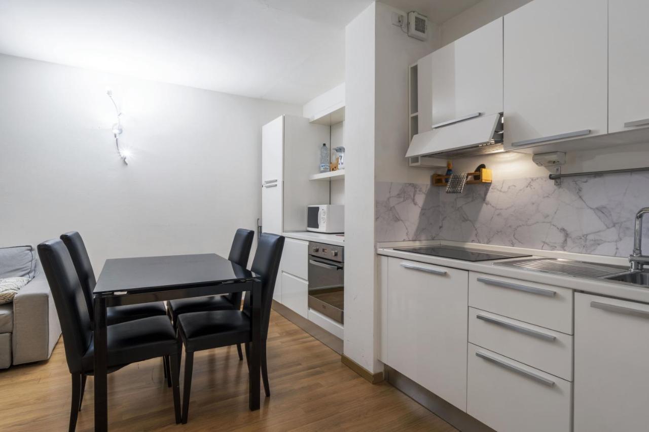 Cozy & Comfy In Navigli Area * Milan
