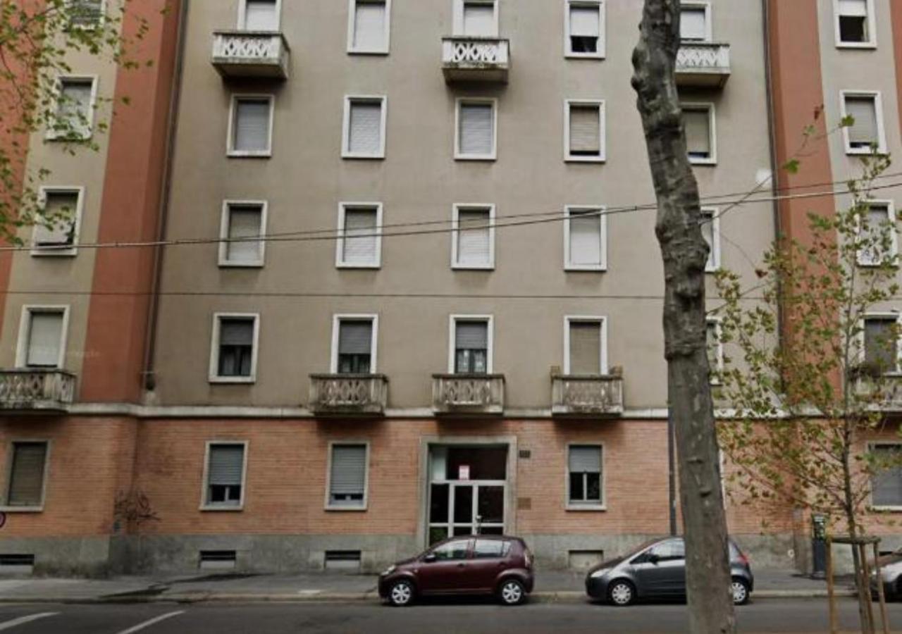 Modern Isola - Metro & Self-checkin Apartment Milan