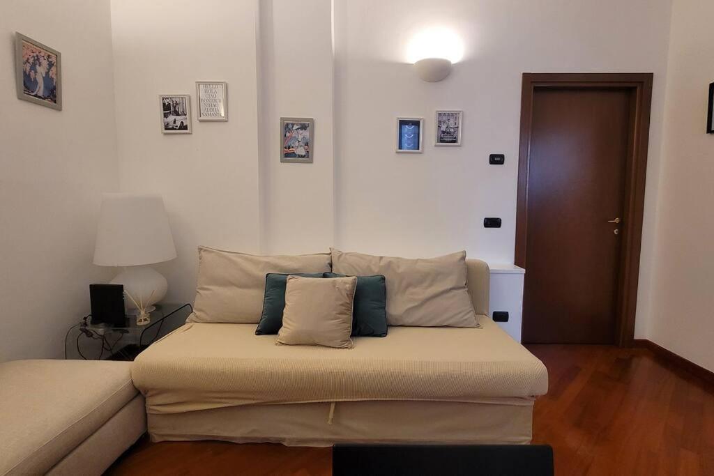 Appartamento Navigli-centro Stylish In Design District *