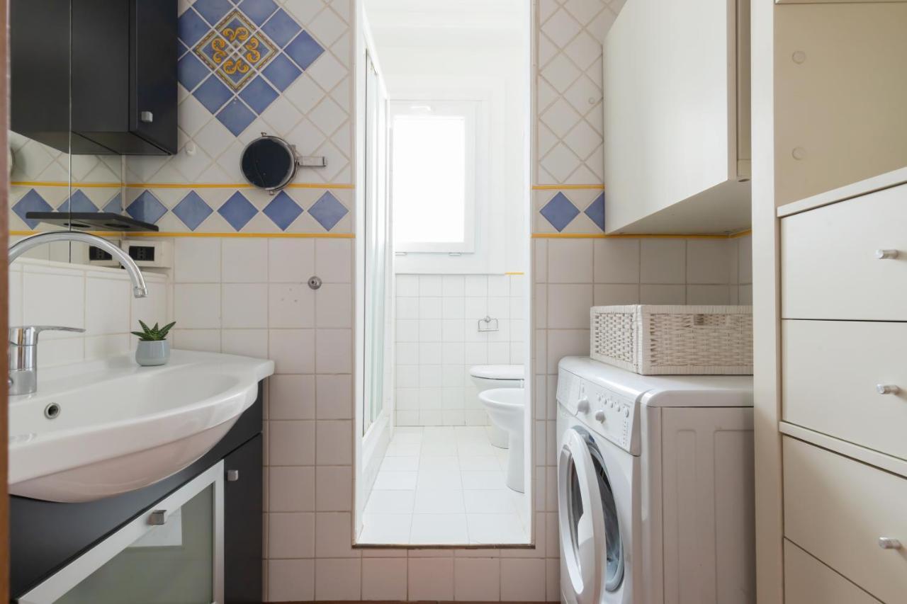 Apartamento Terrace At 20 Minutes From Duomo - Homeunity Milão
