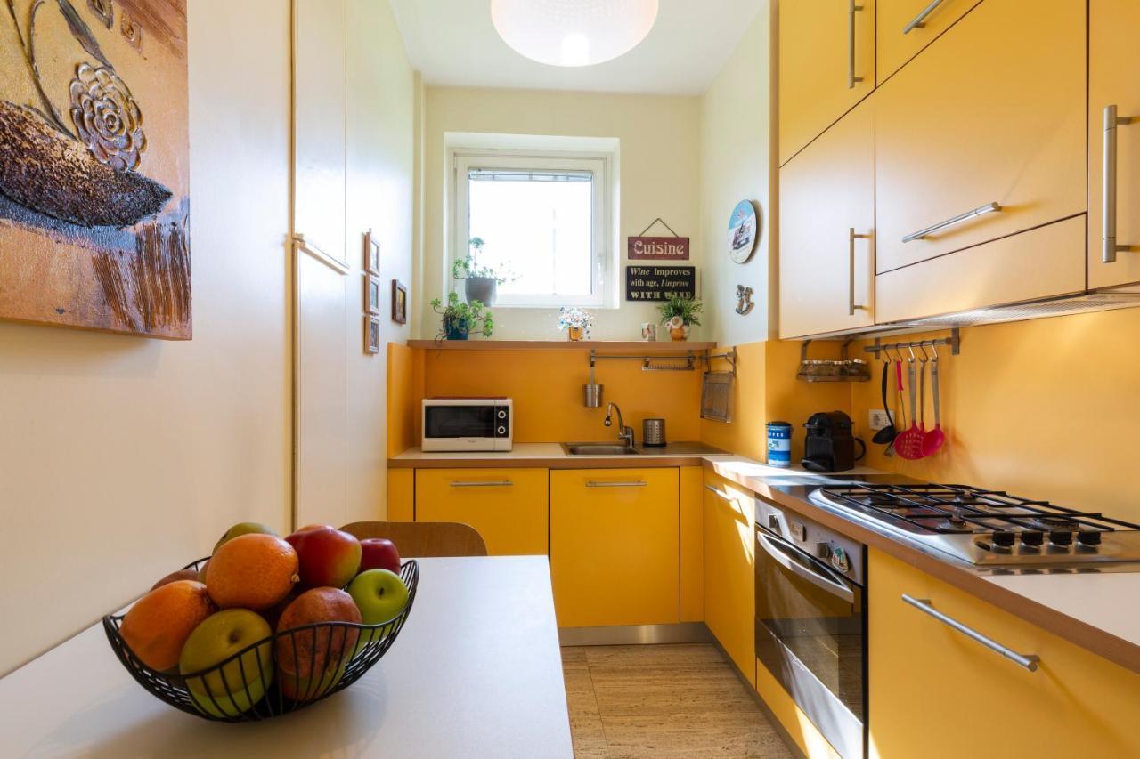 Twins - Tolstoj District Apartment Milan