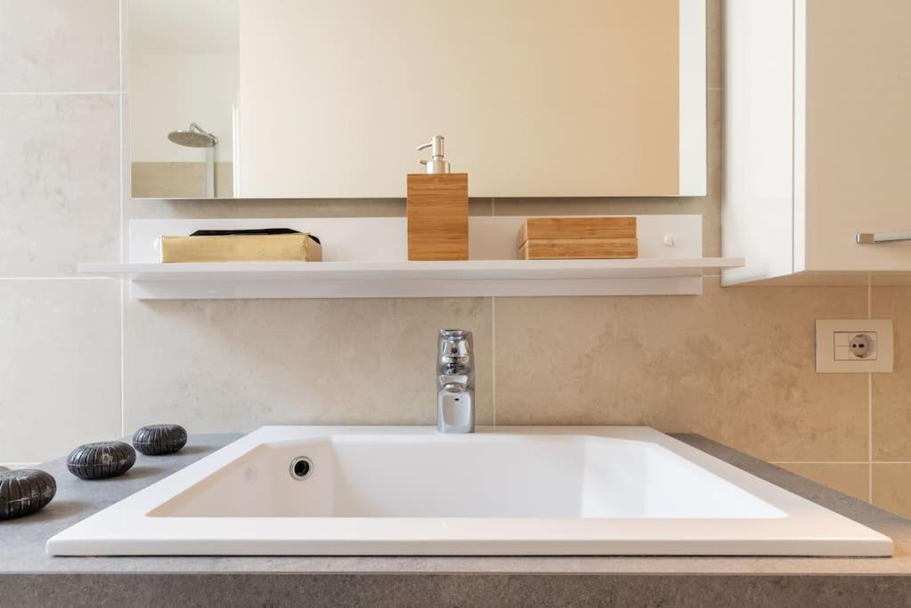 Apartment Hajeck Flexyrent - A.c. Wifi Milan