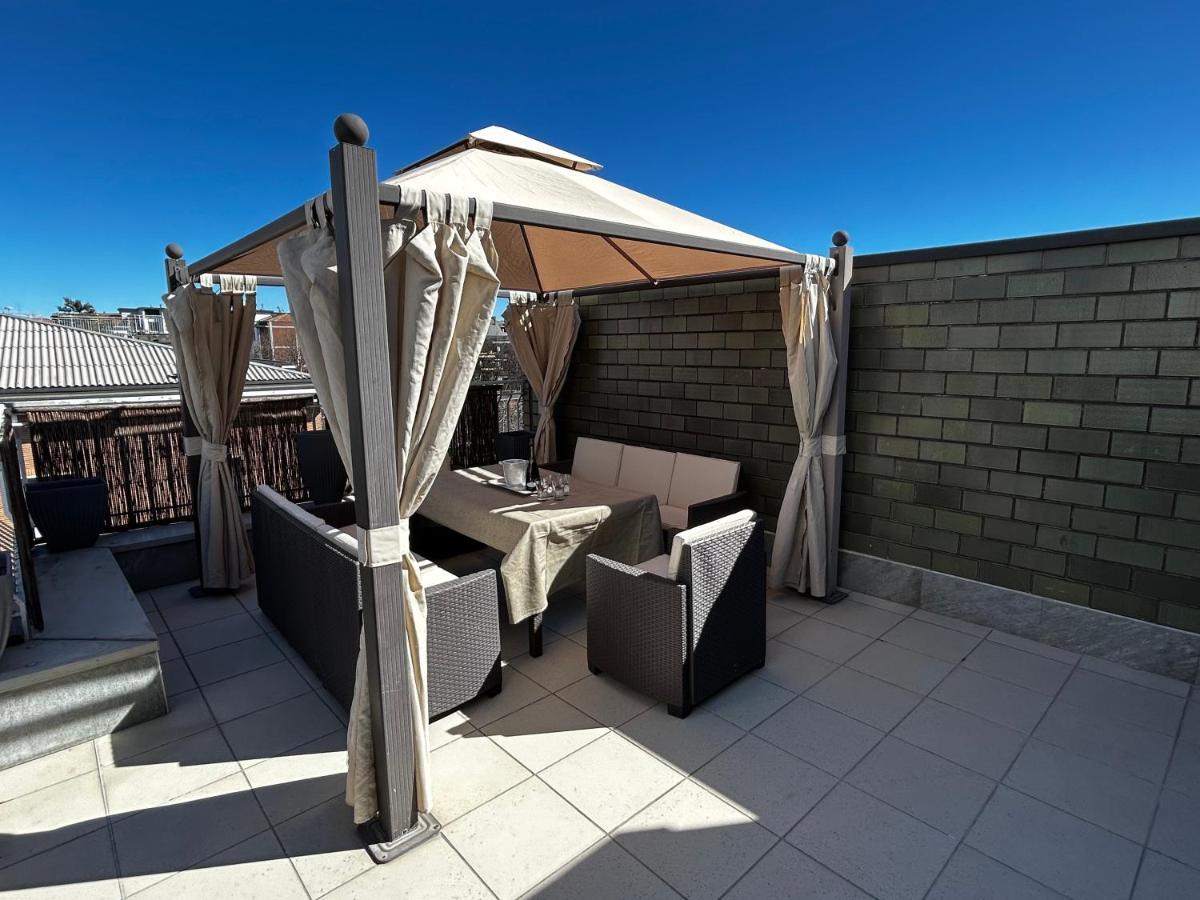 R39 Attic With Terrace And Private Parking Apartment Milan