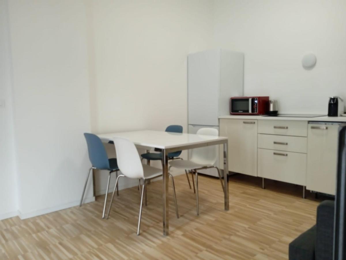 Via D'apulia 11 Appartamento Milano