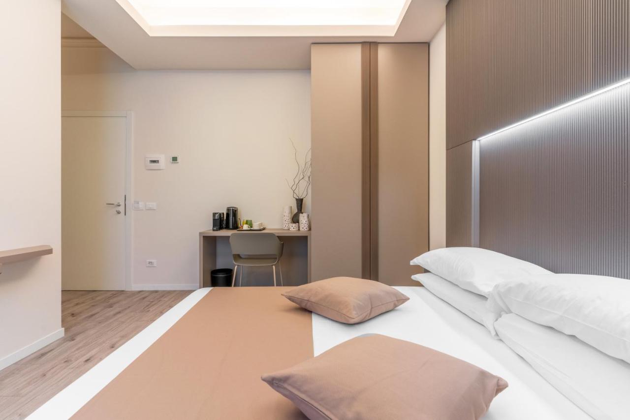 Guest house Meneghina Foresteria Lombarda *