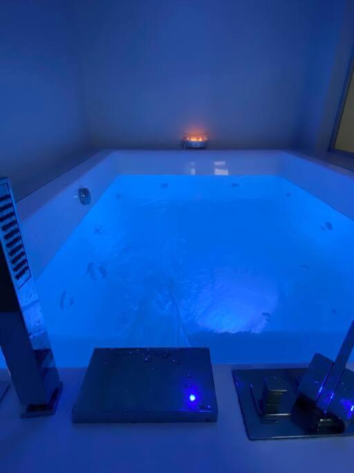 Loft Moderno 112mq Con Jacuzzi Privata *