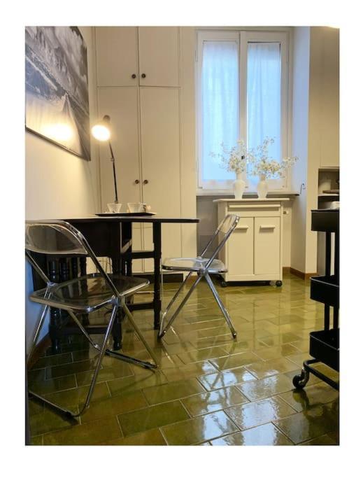 Elegant San Babila ,5 Minutes From Duomo Apartment