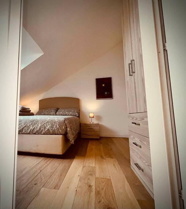 Urban House - Skylight House Navigli Milan Center Apartment Milan