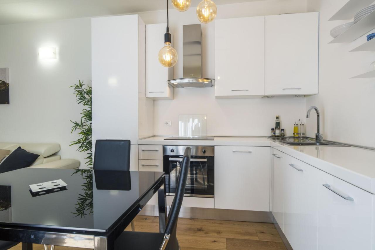 Easylife - Elegante Dimora A Due Minuti Dal Duomo Apartment Milan