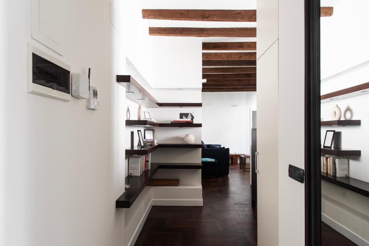 Apartment Youhosty - Charming 2-bed Flat With Terrace, Navigli & Duomo *