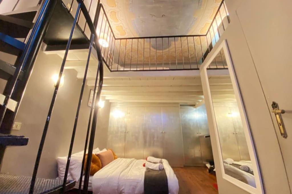 Apartment Duomo A 10 Minuti A Piedi + Parking Davanti Casa Milan