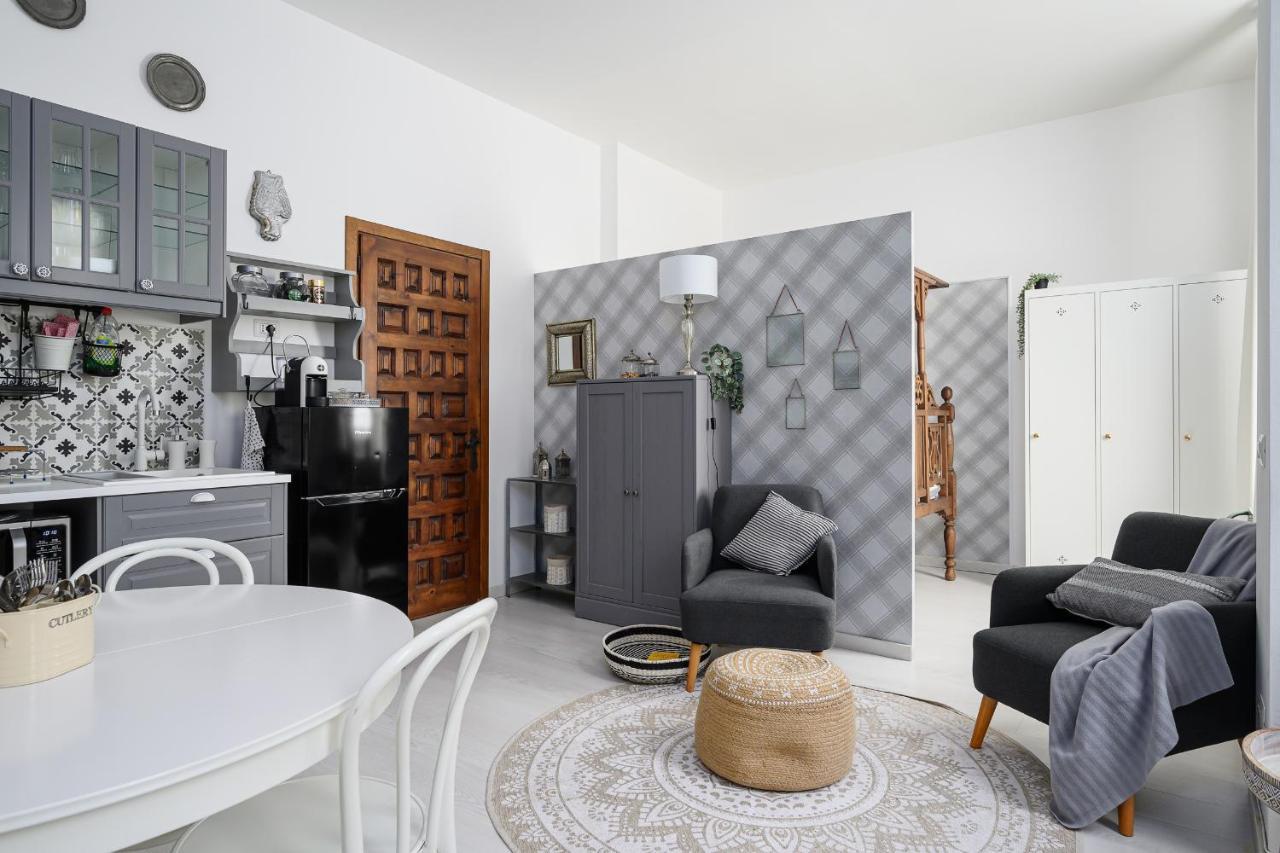 Dateo - Castel Morrone Charme Apartamento *