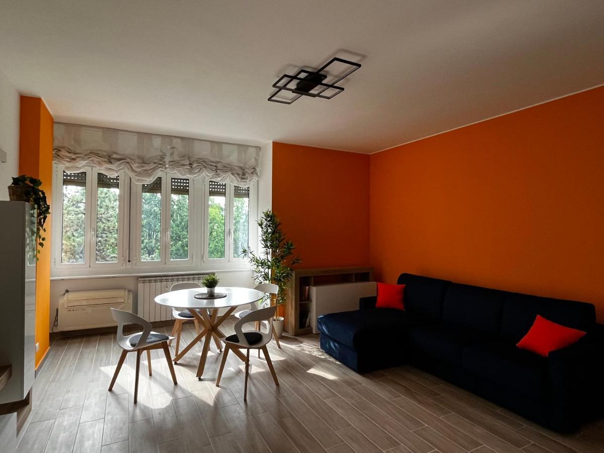 The Bright Place: Wide And Modern In Apartamento
