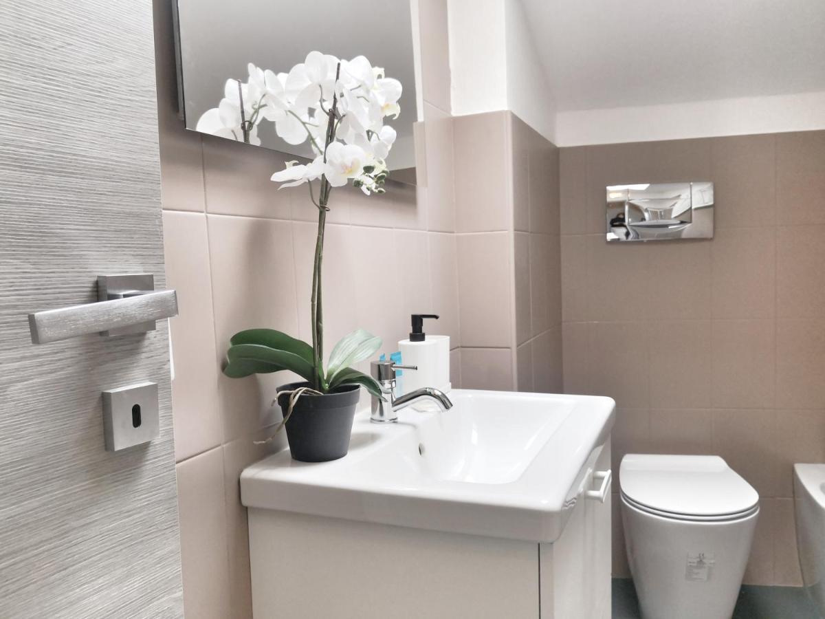 Apartment I Host - Pericle 9 Milan