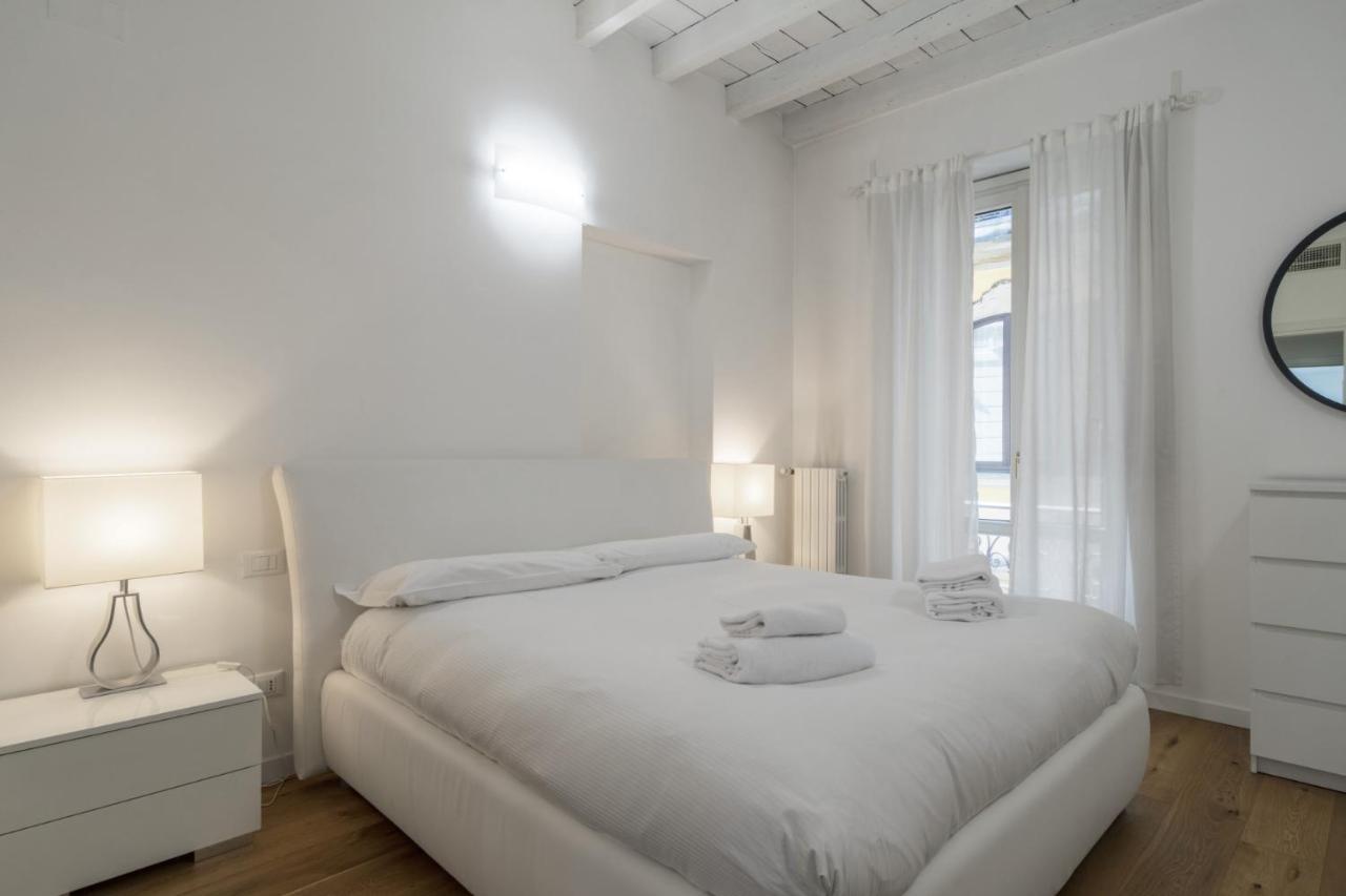 Easylife - Elegante Dimora A Due Minuti Dal Duomo Apartment Milan