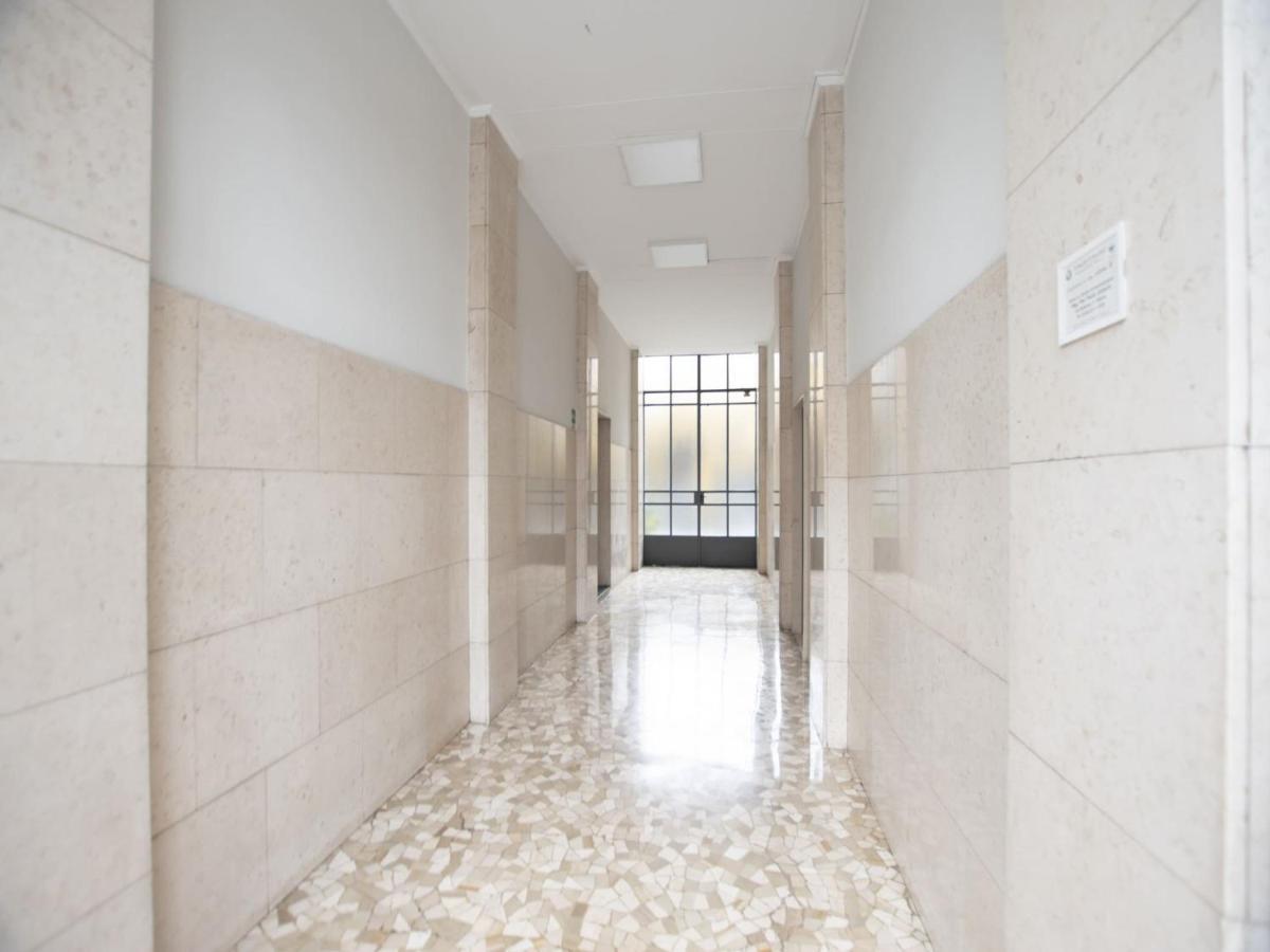 The Best Rent - Cozy Two-bedroom In Porta Romana District Apartment