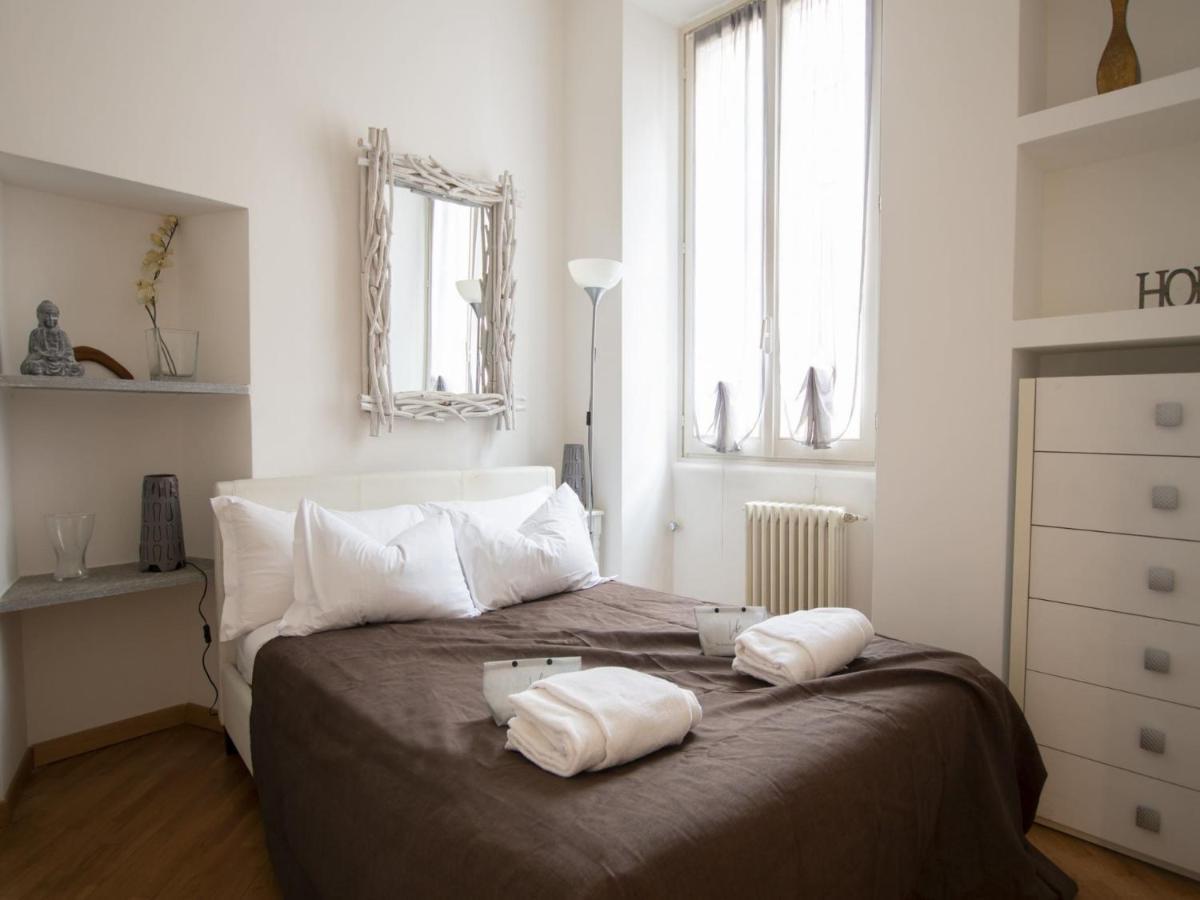 The Best Rent - Cozy Two-bedroom In Porta Romana District Apartment *