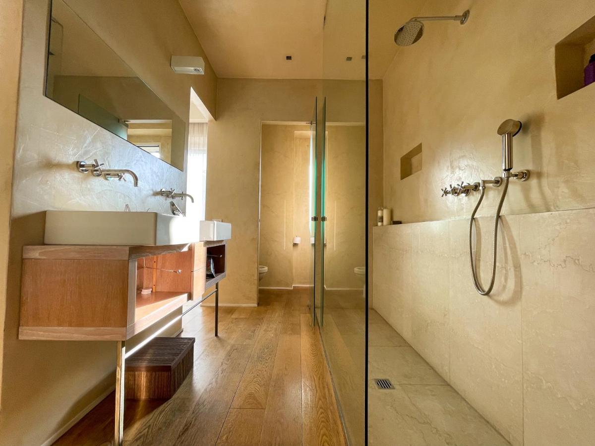 Luxury Penthouse With Stunning View And Hammam Apartment Milan