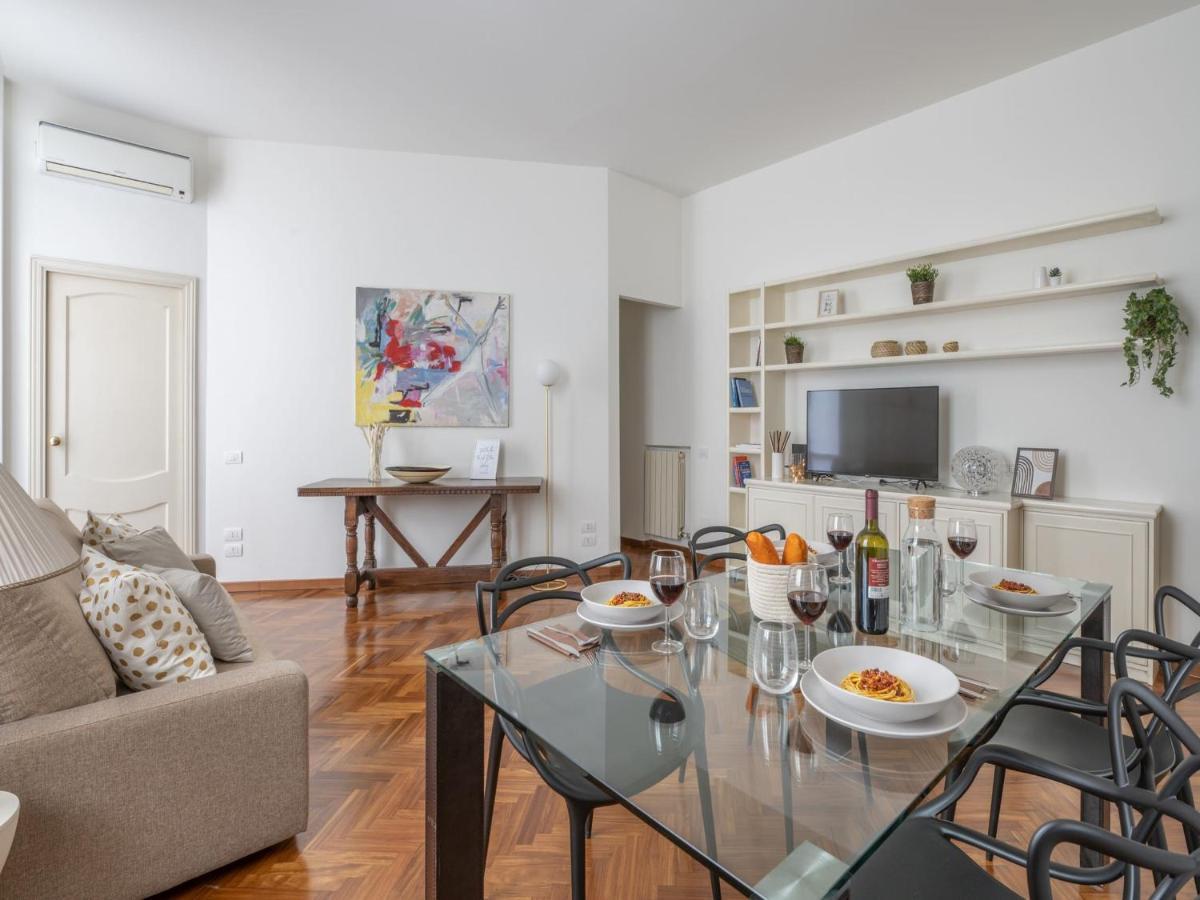The Rent - Gorgeous Two-bedroom In Porta Nuova District Apartamento Milão