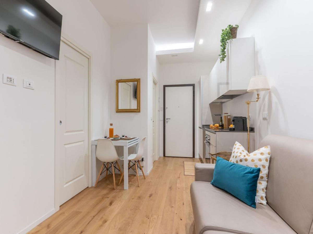 The Rent - Gorgeous One-bedroom In Ticinese Apartamento Milão