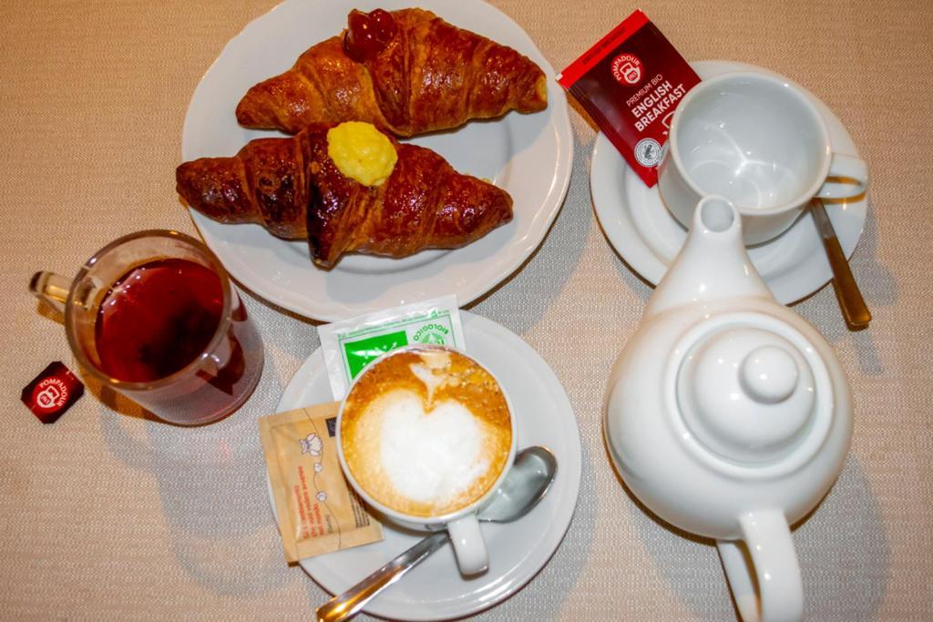 Hotel Eco & Bioriso Restaurant Milan