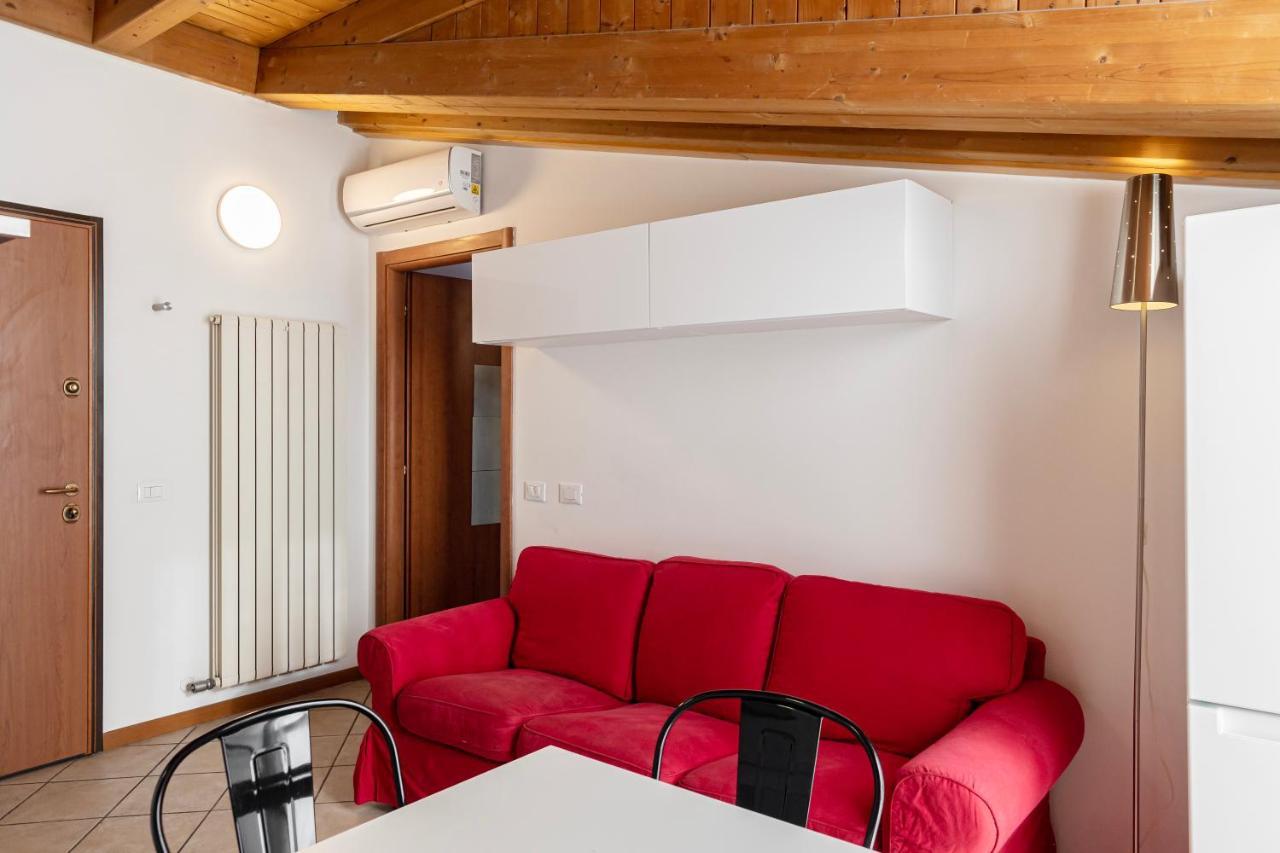 Apartamento Bilocale Con Splendida Vista In Zona Bovisa