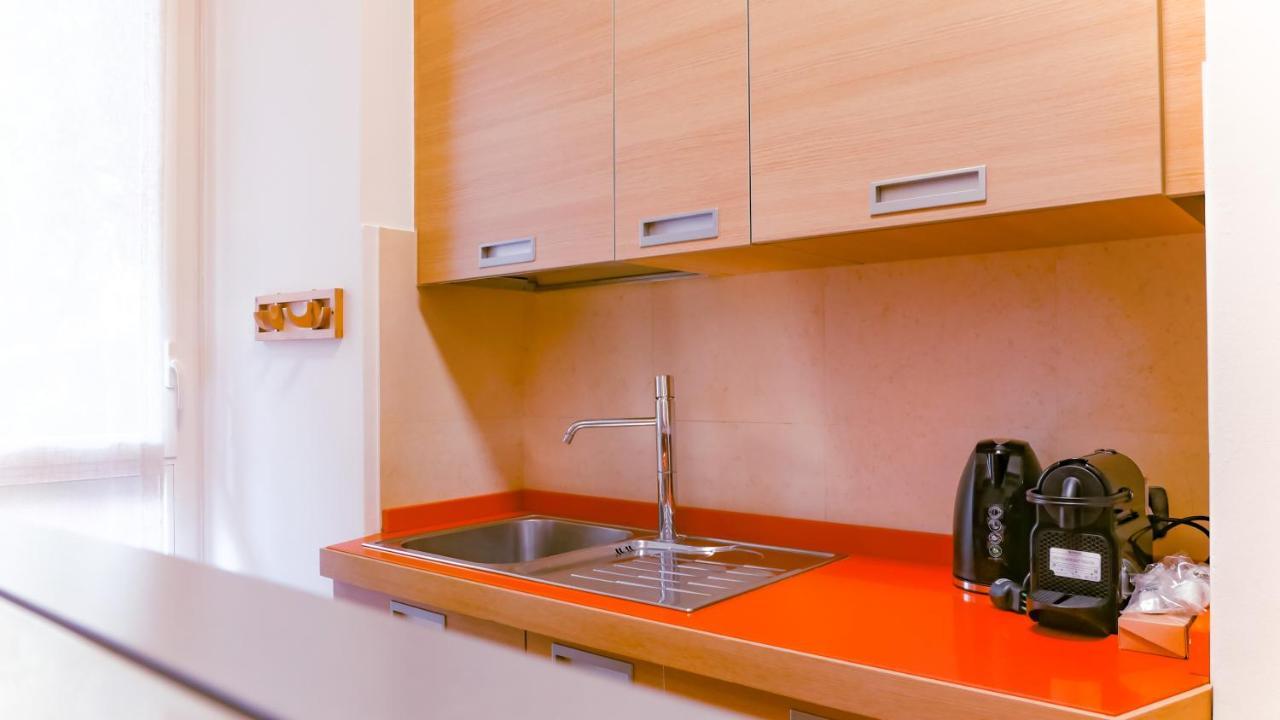 Domusmi Emanuele Filiberto-4 *
