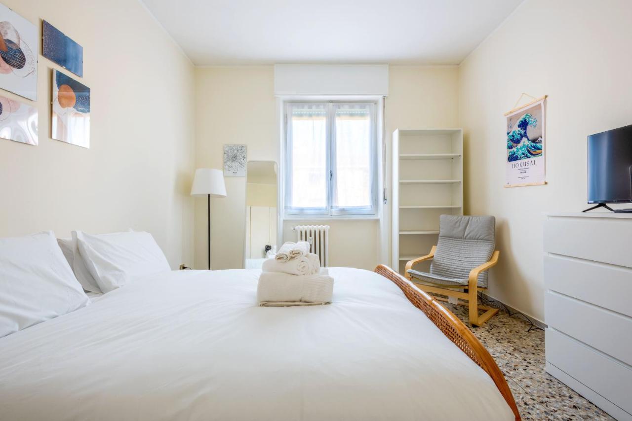 Luvi - Lorenteggio Apartamento Milão
