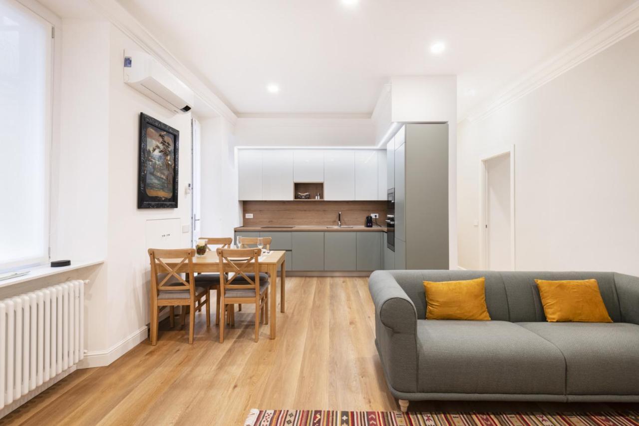 Easylife - Confortevola Dimora In Porta Venezia Apartment *