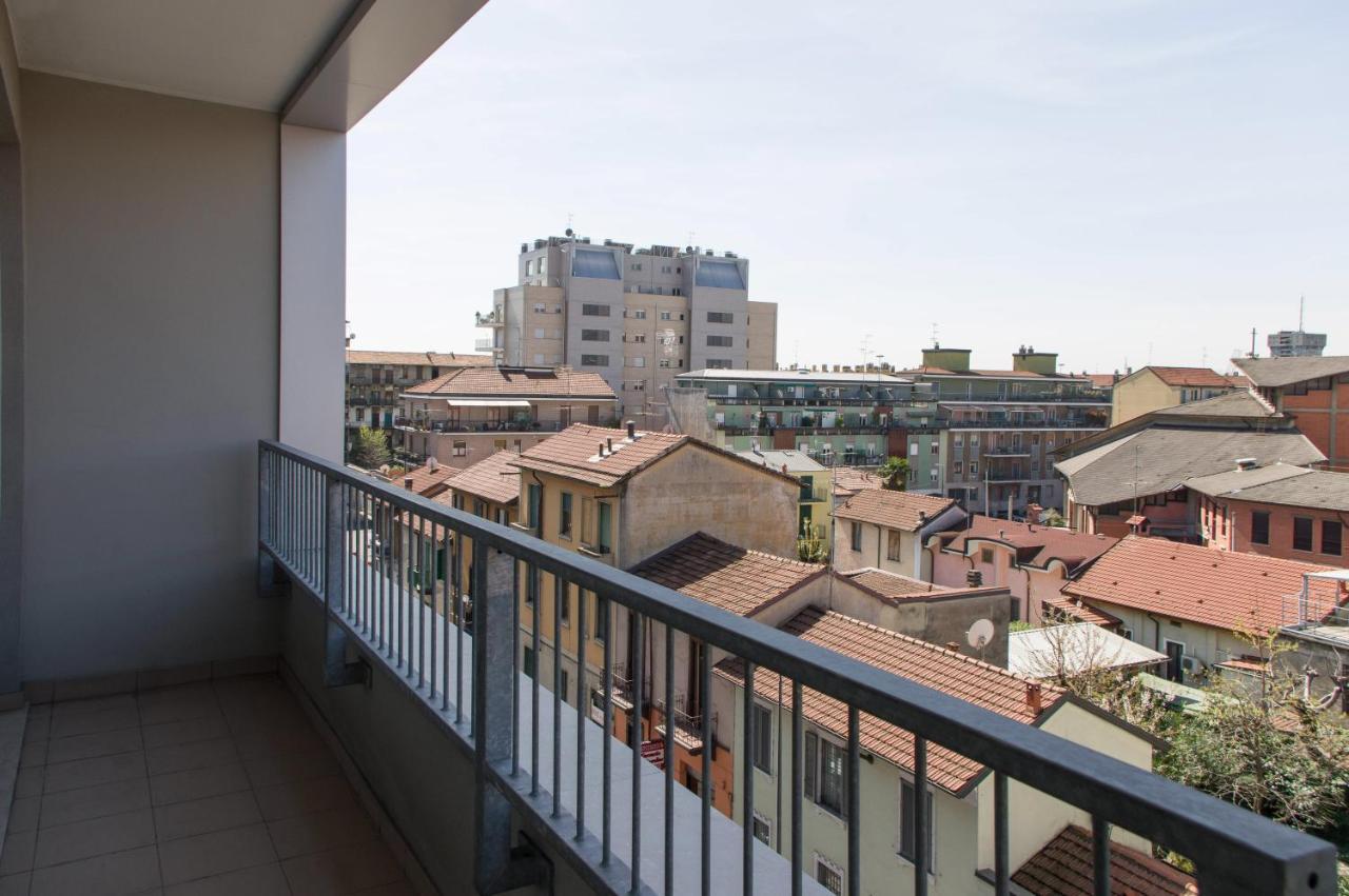 Housing32 * Milan