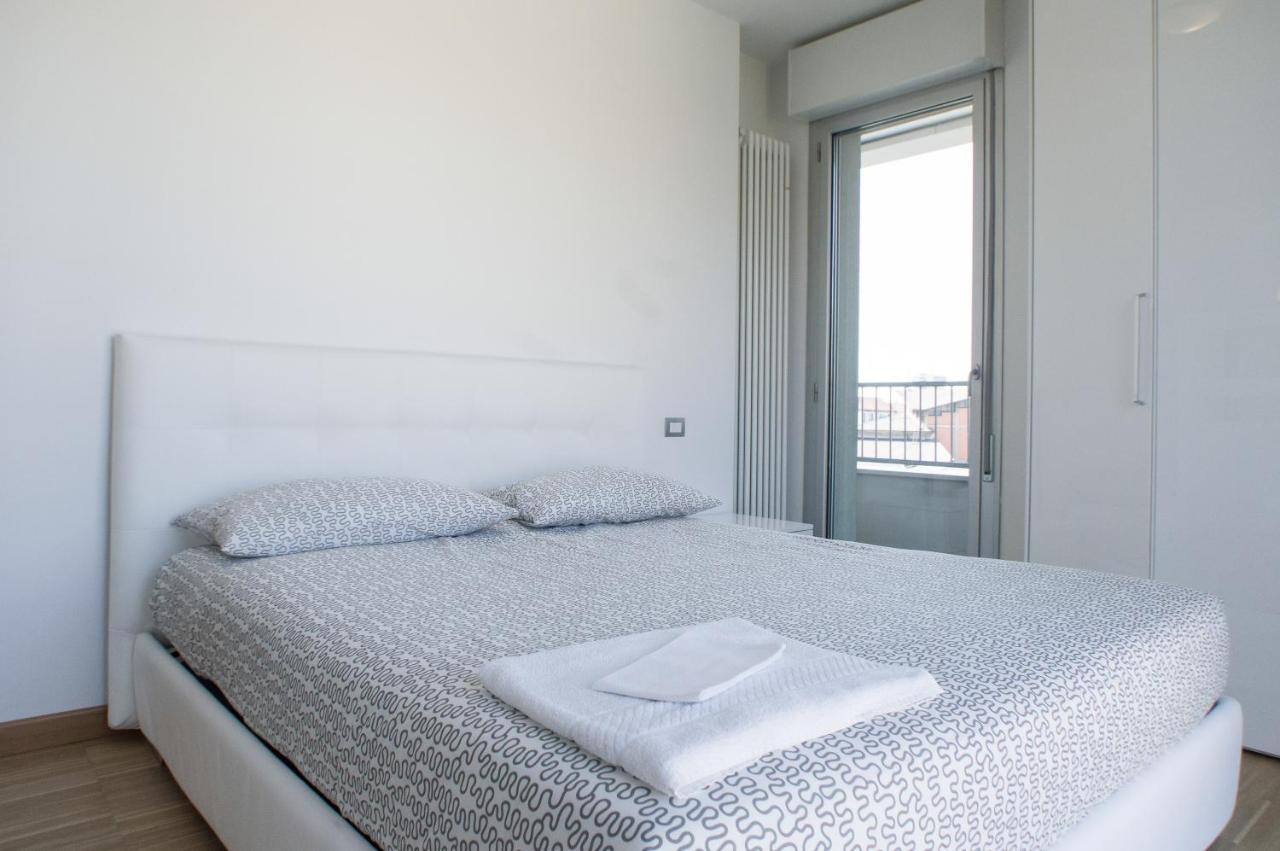 Housing32 Apartment Milan