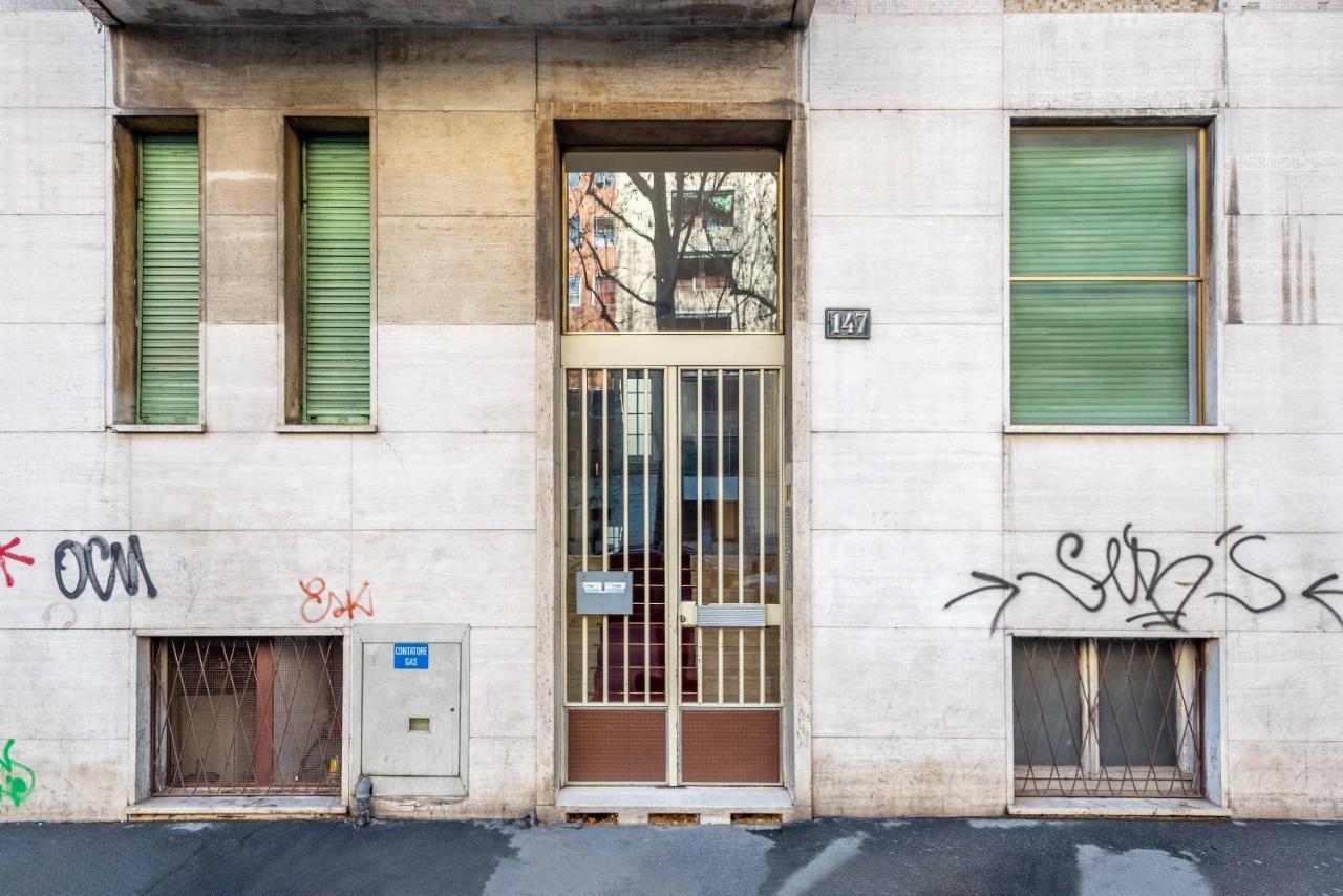 Luvi - Lorenteggio Apartamento Milão