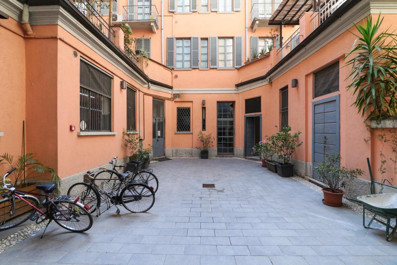 Apartment Elegant Terrace Milan