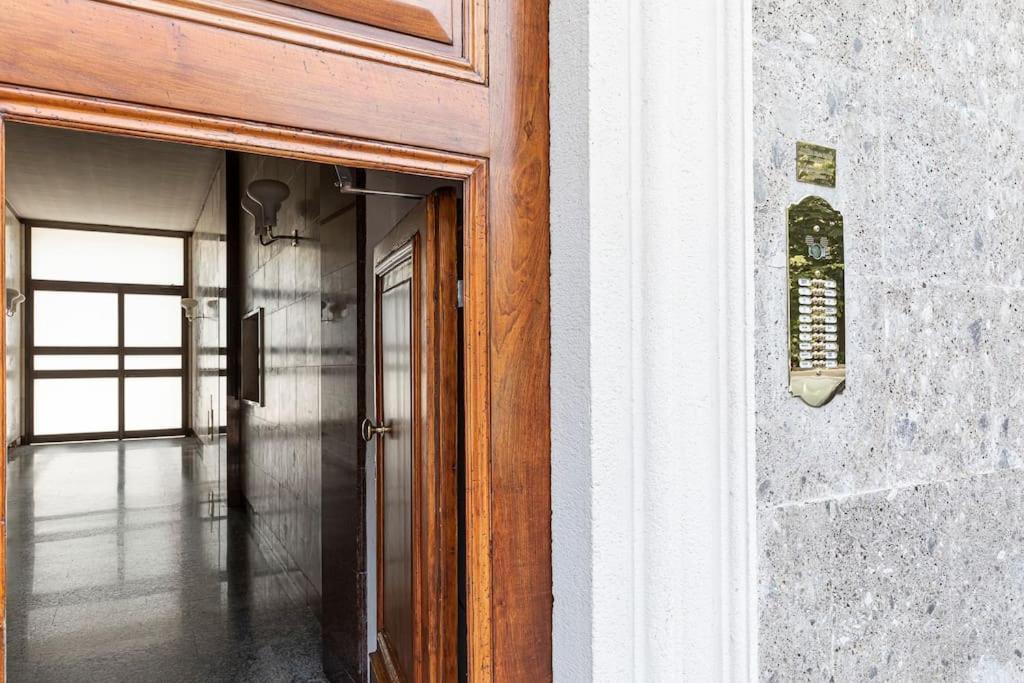 {porta Venezia-milano Centrale} Luxury Apartment Milan