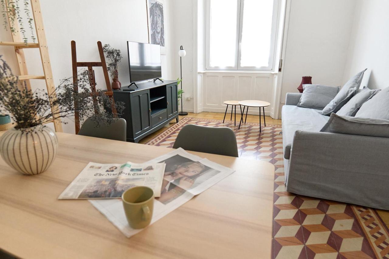 Duomo 15 Min - Cozy Artist's Note Apartment Milan