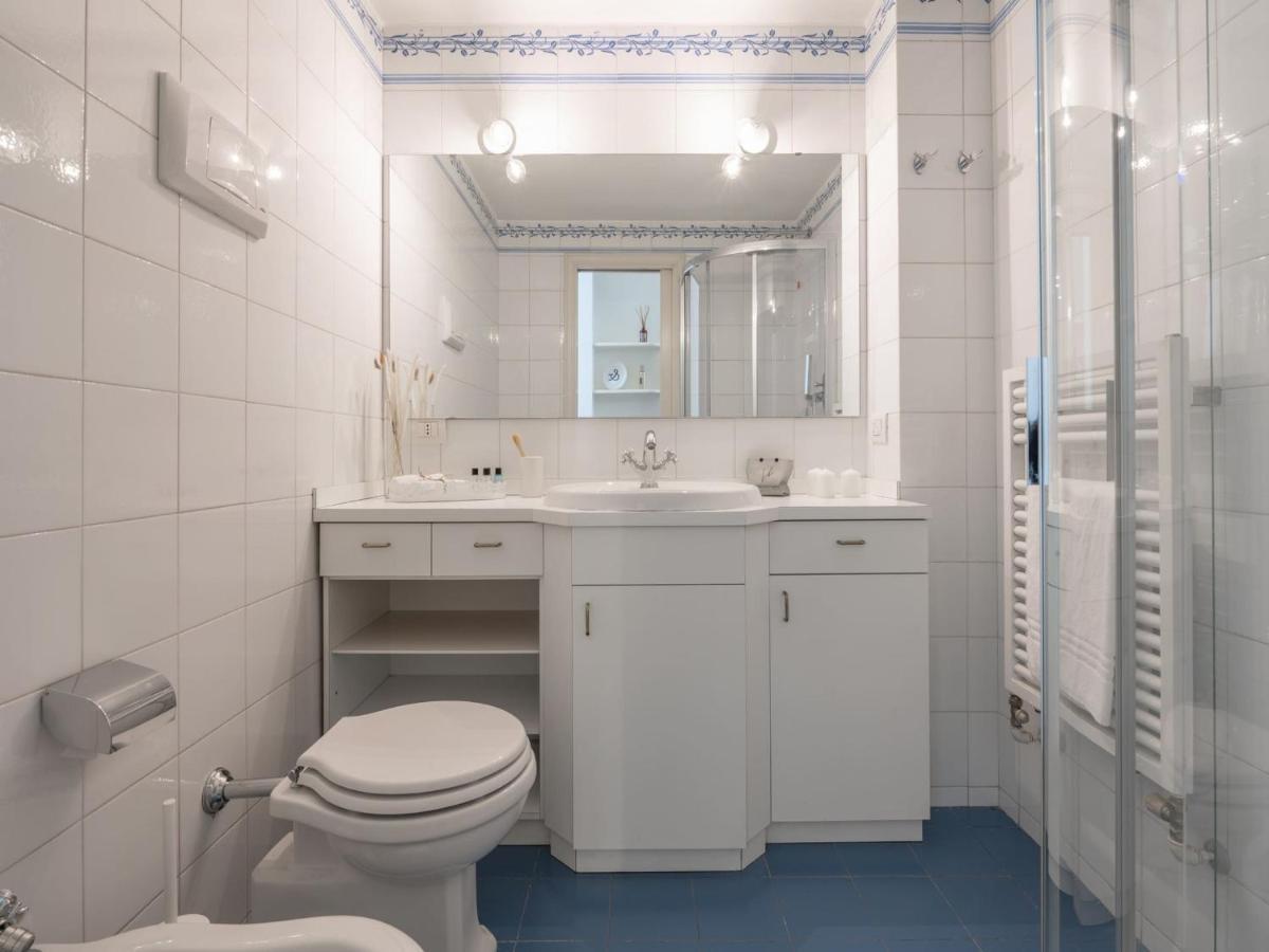 The Rent - Gorgeous Two-bedroom In Porta Nuova District * Milão