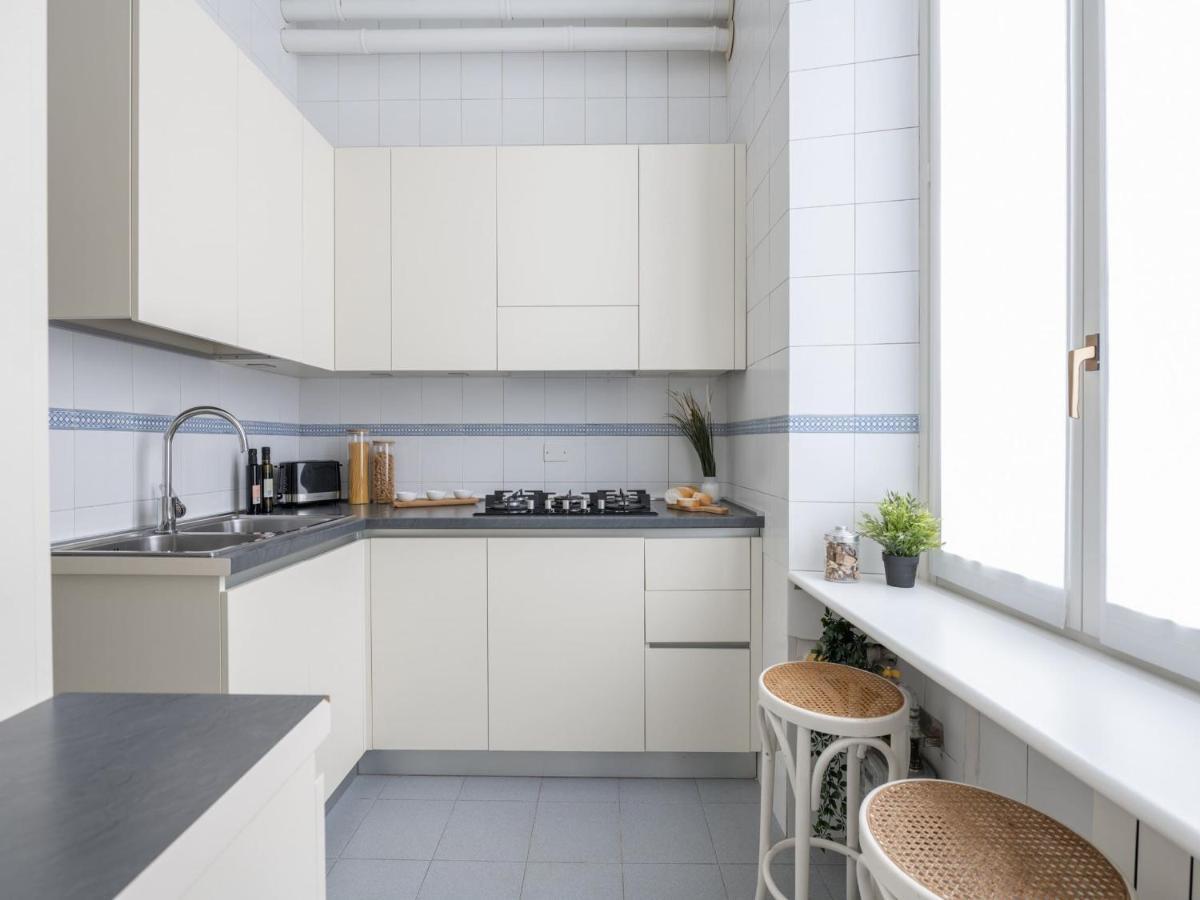 The Rent - Gorgeous Two-bedroom In Porta Nuova District Apartamento Milão