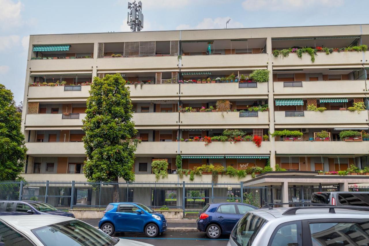 Apartment Niguarda-zara Xxl Home,two Balconies,wifi,family