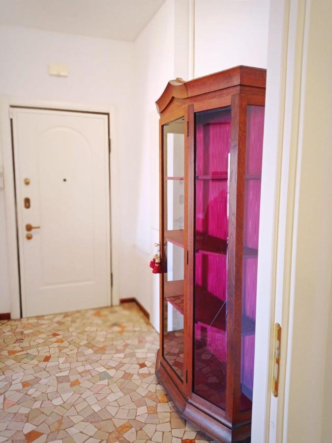 Apartamento Elegante Ultimo Piano Metropolitana Sotto Casa Milão