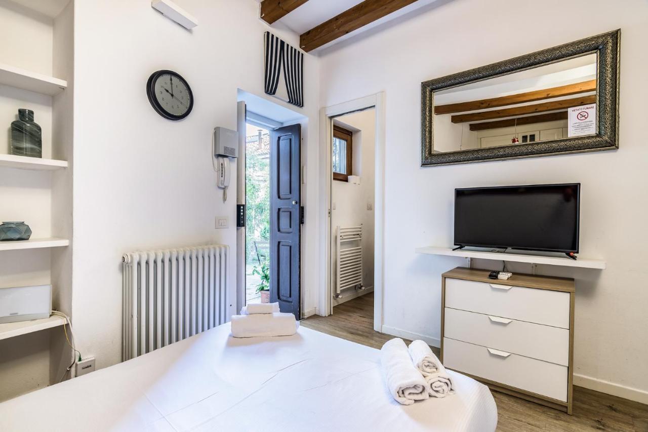 Apartment Secret Navigli