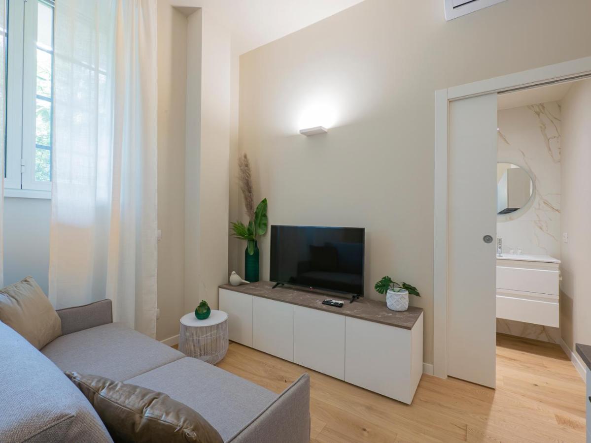 Apartment I Host - Ranzoni 1 *